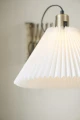 Kinkiet ścienny regulowany na wysięgniku Medina X mosiądz | biały Ø33cm. E27 halo design 731572 | 5705639731572 noxbox lampynox www.lampynox.pl