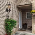 JARDIN kawowy kinkiet zewnętrzny z latarenką w górę E27 IP44 — aranżacja zewnętrzna 2